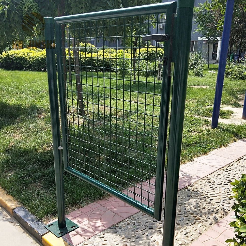 Holland garden fencing / pvc garden privacy gate