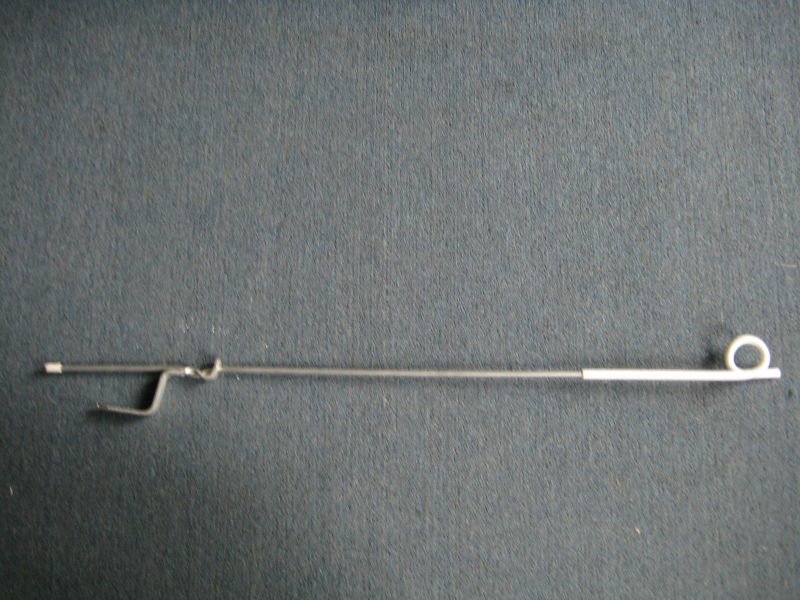 Pigtail insulator post