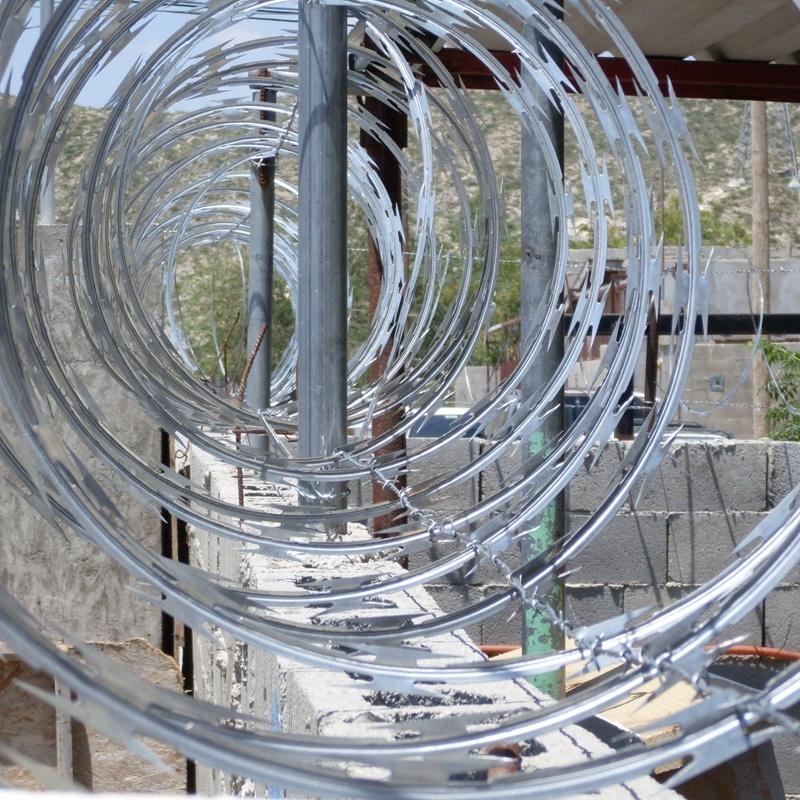 BTO-22 BTO-30 CBT-65 Concertina Razor Barbed Wire Factory