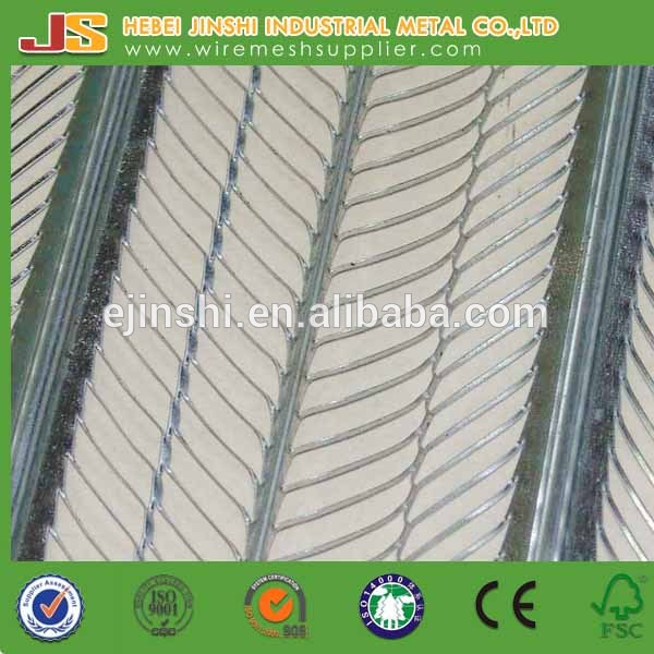 Ketebalan 0.3mm 610x2400mm plat tergalvani logam yang dibesarkan mesh lath rusuk tinggi untuk bangunan