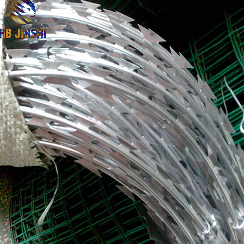 BTO-22 CBT-65 สังกะสี Concertina Razor Barbed Wire Barb Tape