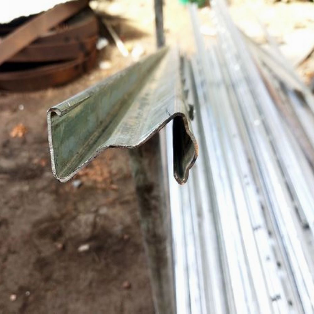 বিক্রয়ের জন্য Galvanized Z প্রোফাইল বেড়া পোস্ট